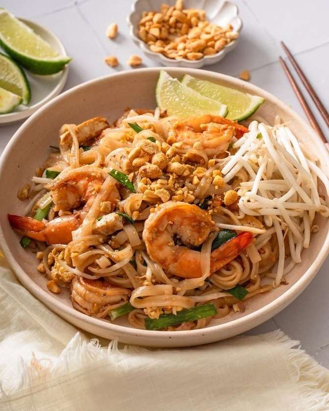 Q83 Pad Thai 泰式炒河粉