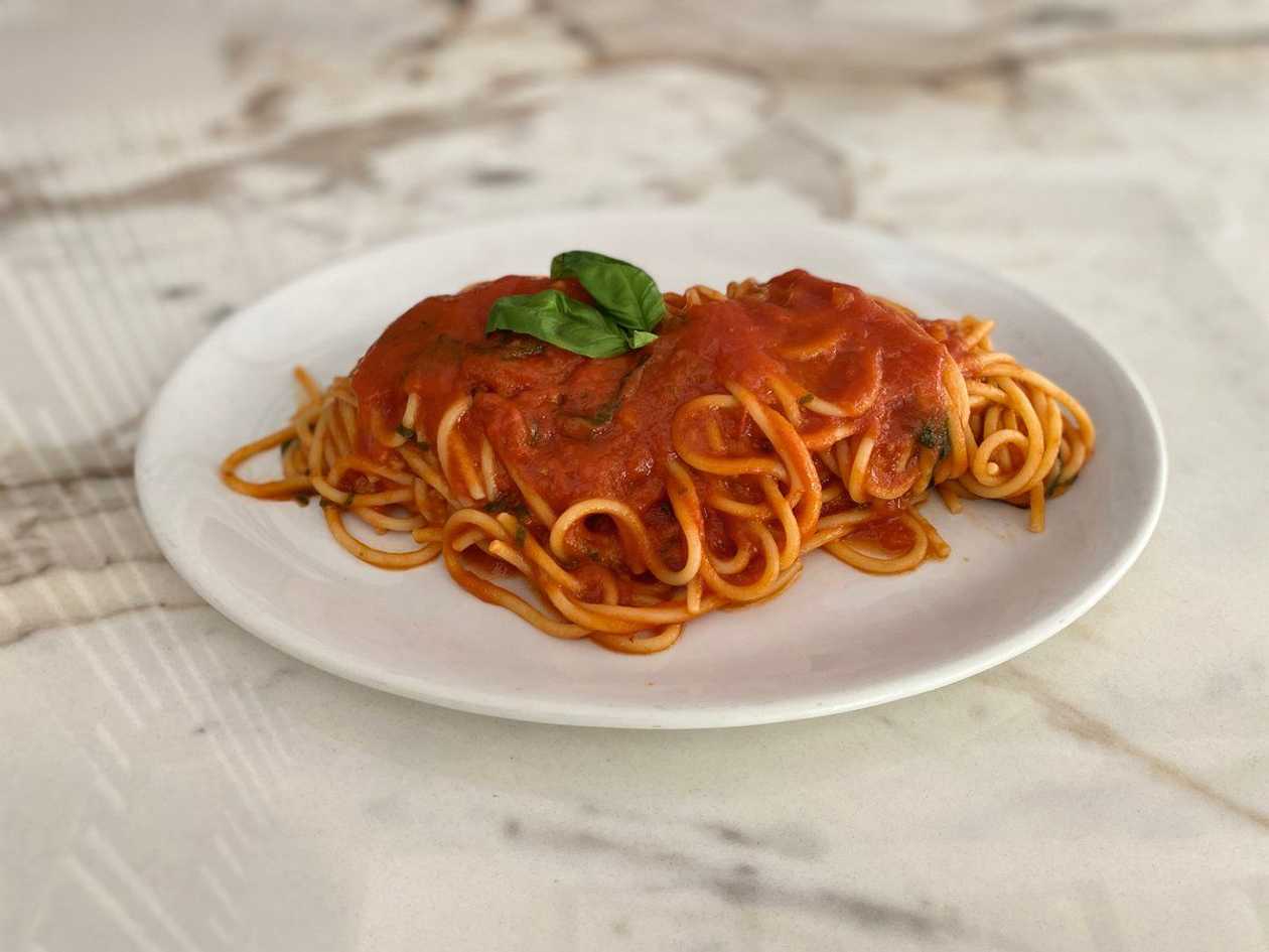 Spaghetti Pomodoro e Basilico