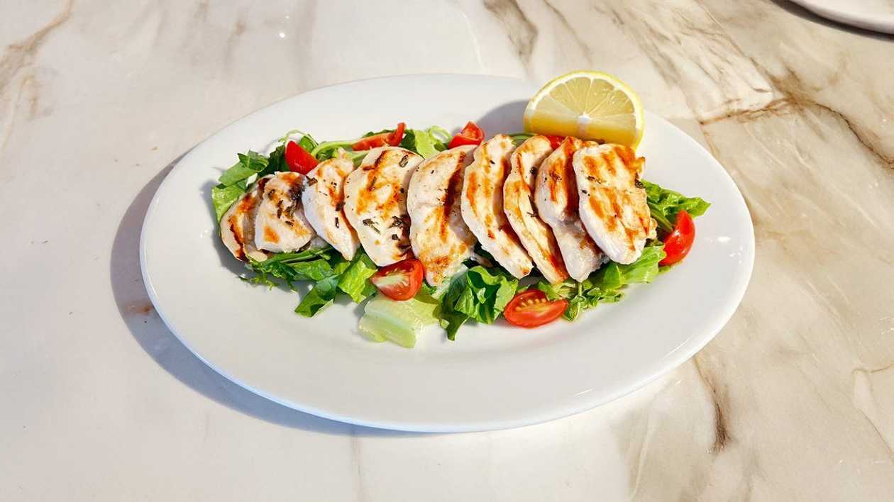 Pollo Grigliato Con Insalata