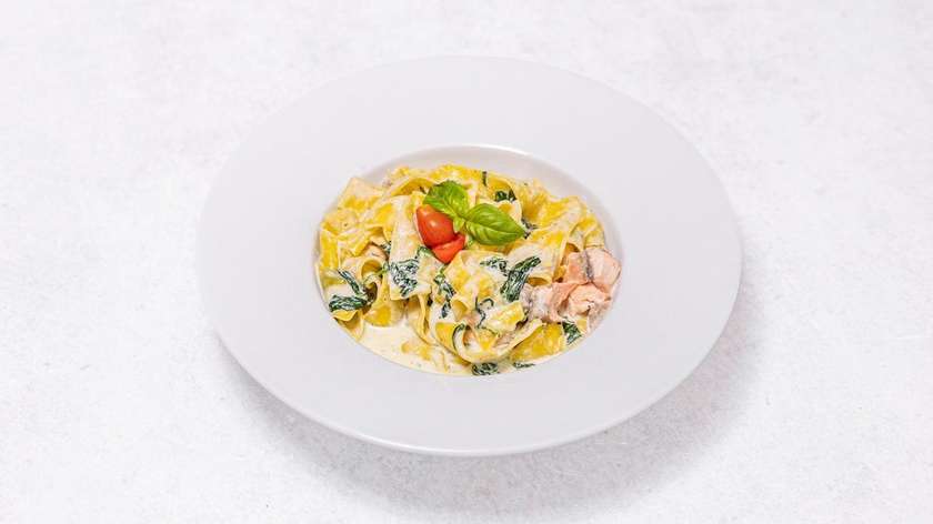 Pappardelle con Spinaci e Salmone