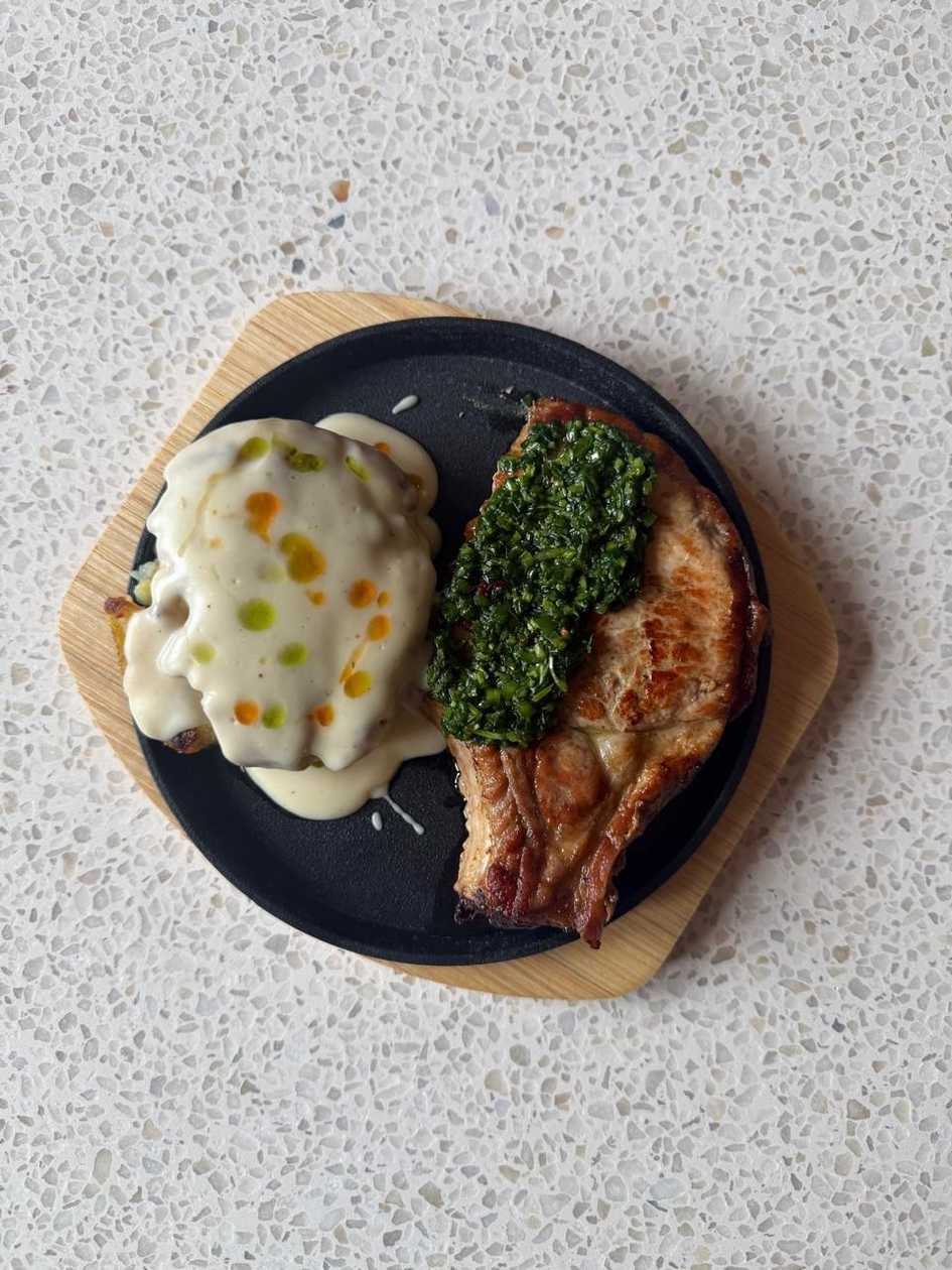 Pork Entrecote with Baked Potatoes