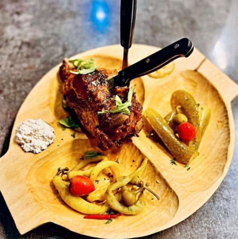 Pečené bravčové koleno