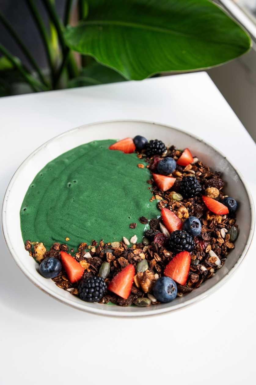 Spirulina Smoothie Bowl
