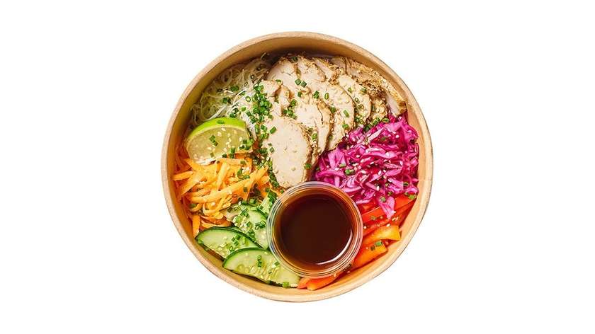 Oriental Salad with Rice Noodles and Chicken