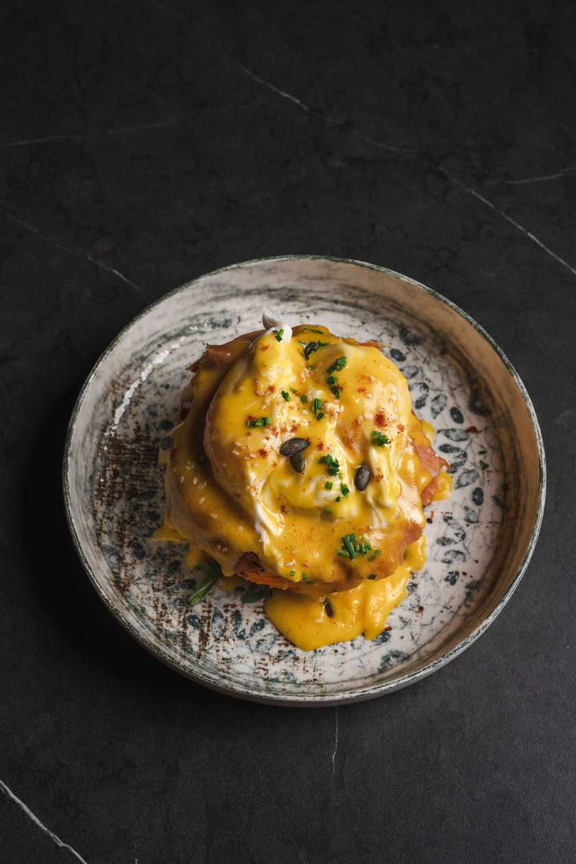 EGG BENNY SALMON