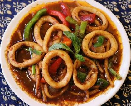 30.2. Pla-Muk-Pad-Nam-Prik-Paw ปลาหมึกผัดน้ำพริกเผา