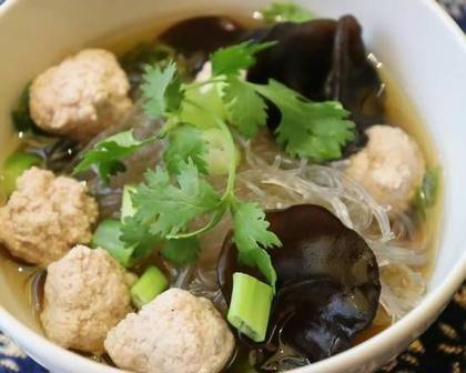 11. Gang-Jeed-Wun-Sen-Mo-Sab แกงจืดวุ้นเส้นหมูสับ