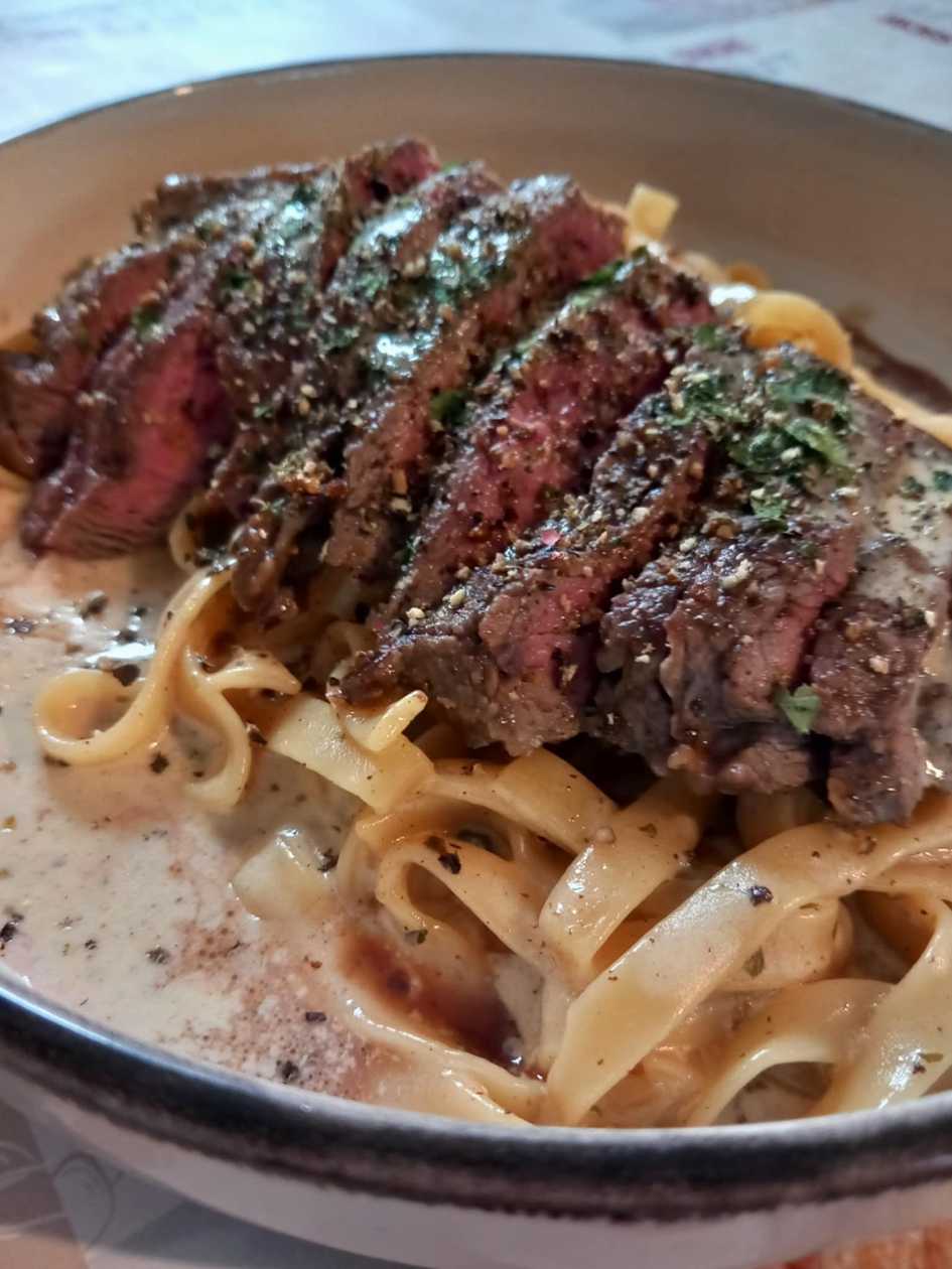 3. Krémové Tagliatelle s Kuracím mäsom