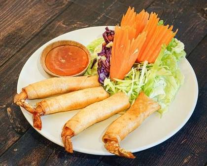 3. Goong-Hom-Pa กุ้งห่มผ้า