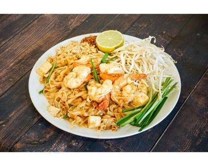 31. Pad-Thai ผัดไทกุ้งสด