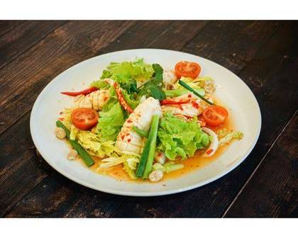 13. Yam-Pla-Muk ยำปลาหมึก