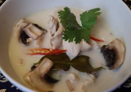 10. Tom-Ka-Kai ต้มข่าไก่