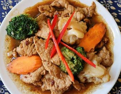 20. Muu-Thot-Krathiam-Phrik-Thai หมูทอดกระเทียมพริกไทย