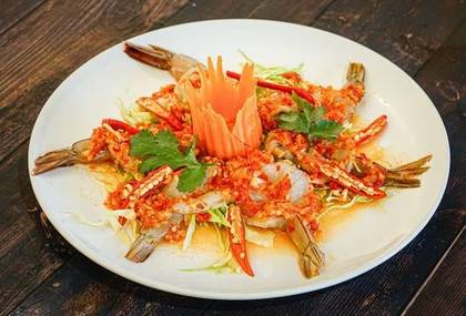 6. Goong-Chae-Nam-Pla กุ้งแช่น้ำปลา