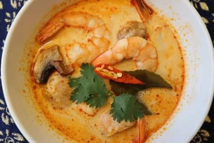 9. Tom-Yam-Kung ต้มยำกุ้ง