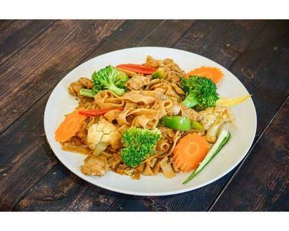 33. Pad-Se-Ew ผัดซี่อิ้วหมู