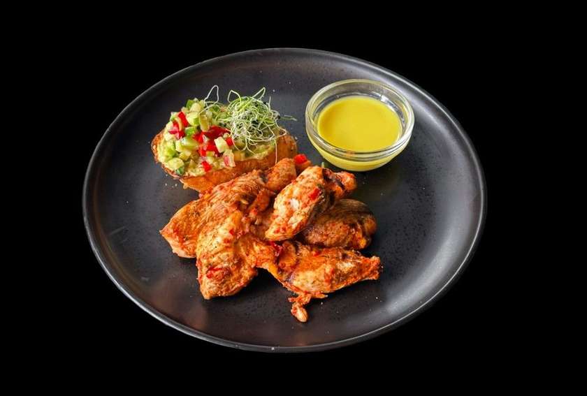 Shashlik with guacamole and salsa