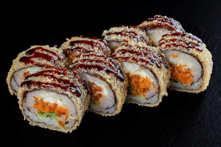 Tempura Salmon Roll