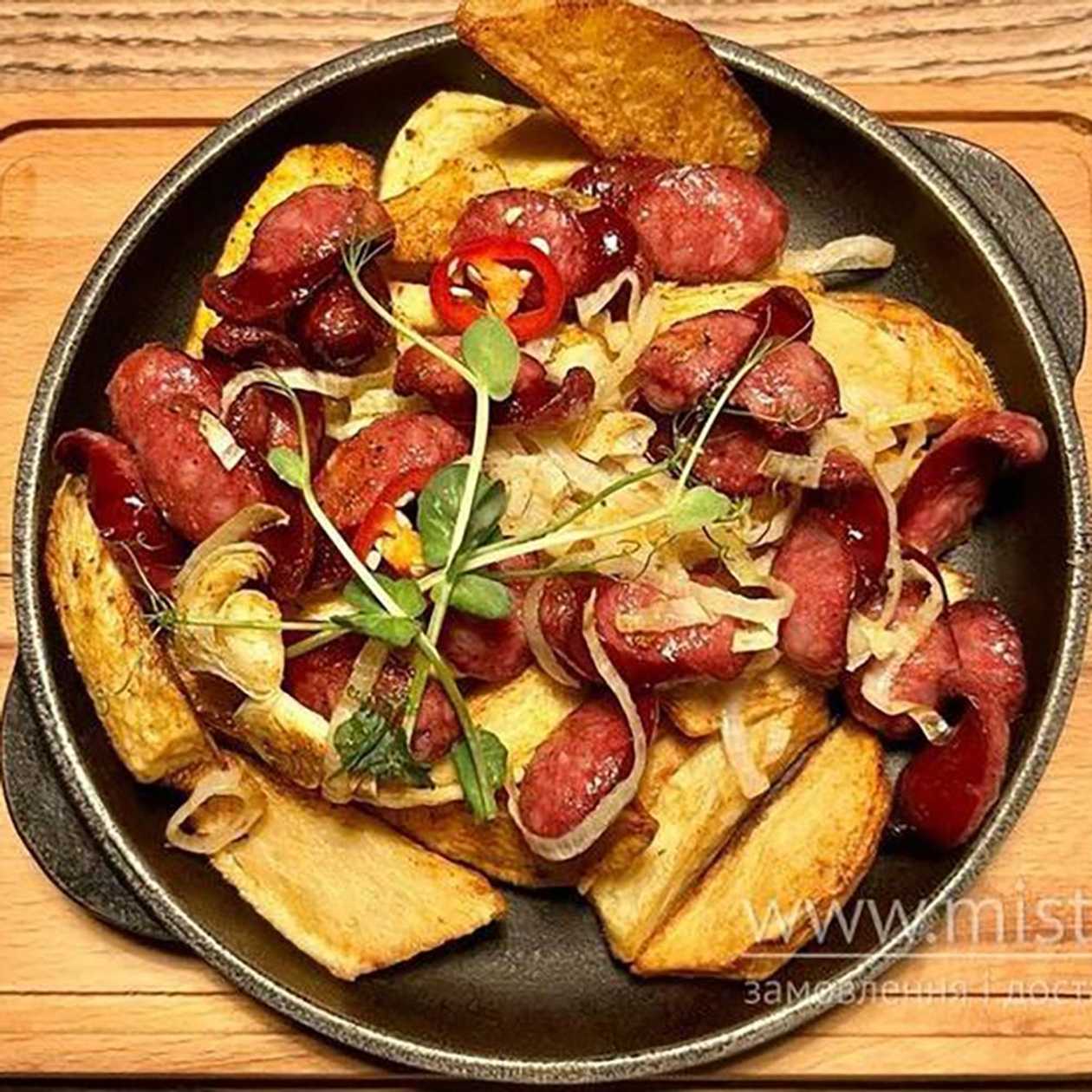 Potatoes with Hunter's Sausages and Bacon