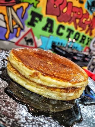 FLUFFY PANCAKES WITH MAPLE SYRUP 350GR