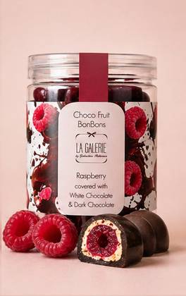 RASPBERRY WHITE AND DARK CHOCOLATE