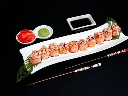 GUNKAN SALMÃO BRAISEDO (10 pcs )