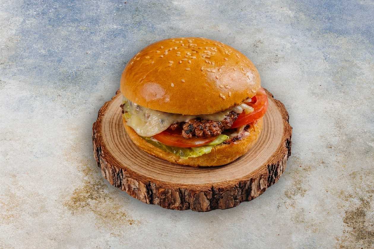 CheeseBurger toyuq əti ilə