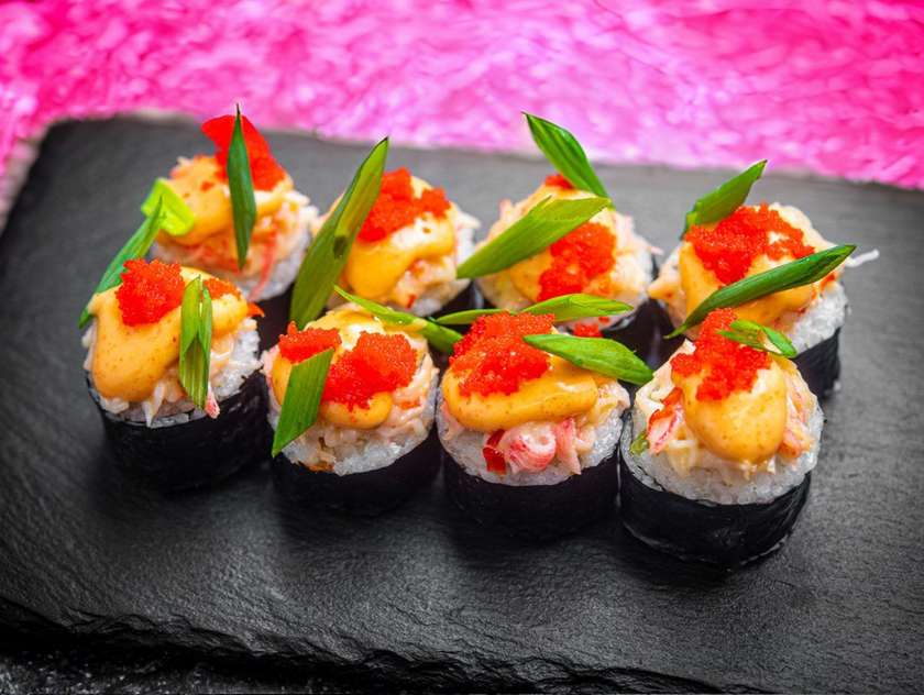 Paprika Snow Crab & Masago 8pcs