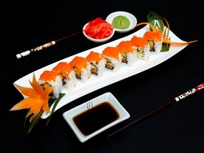 URAMAKI CALIFORNIA (8 pcs)