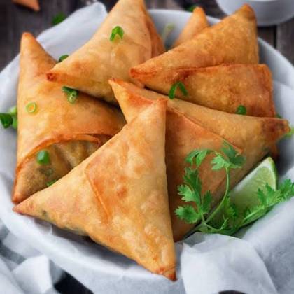 Beef Samosas (pair)