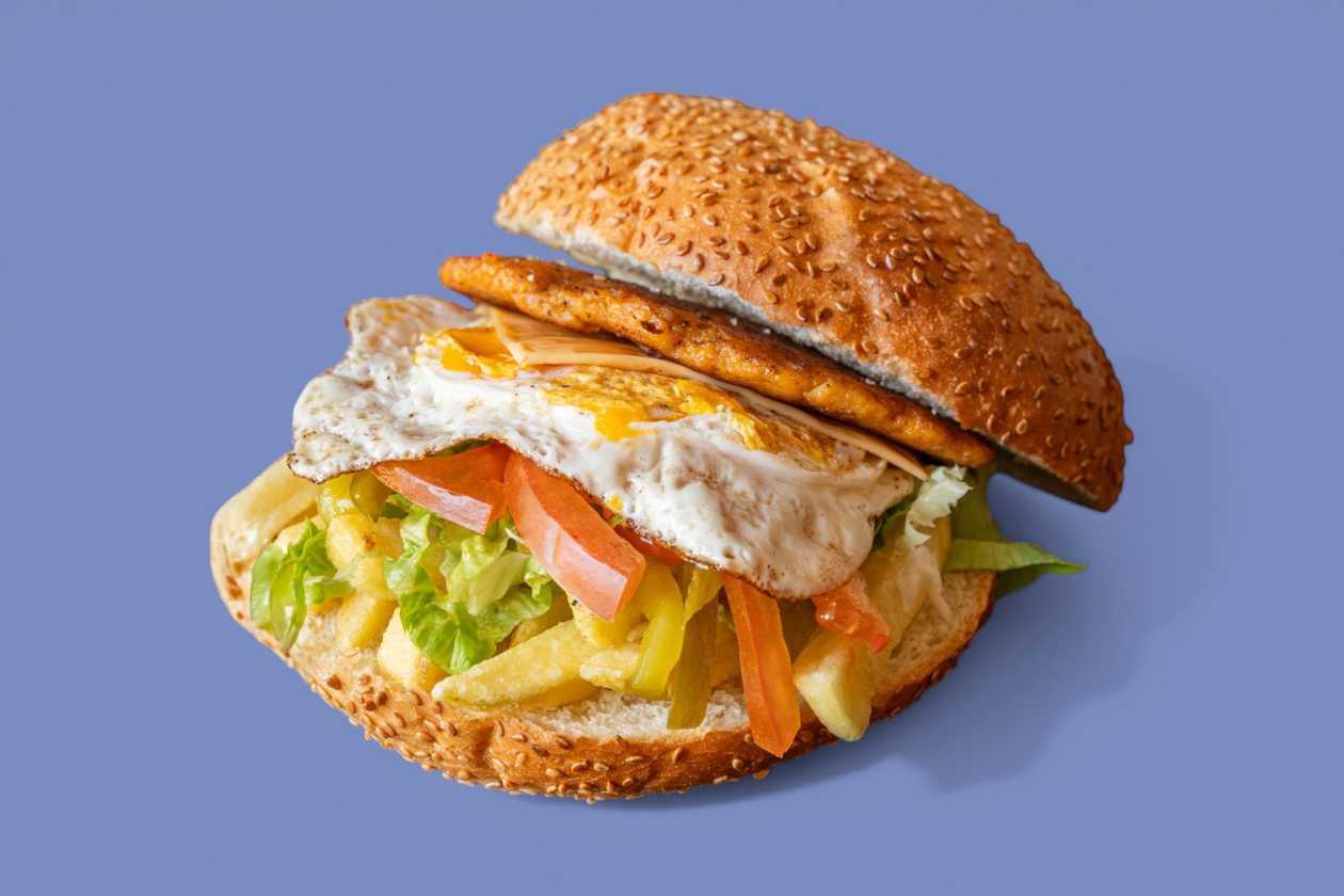 Vegetarian Burger with Egg
