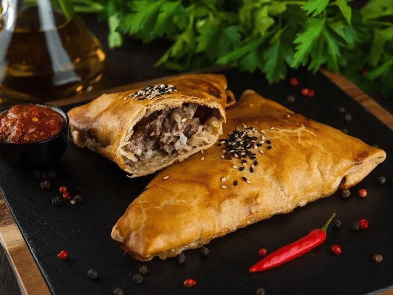 Samsa with lamb