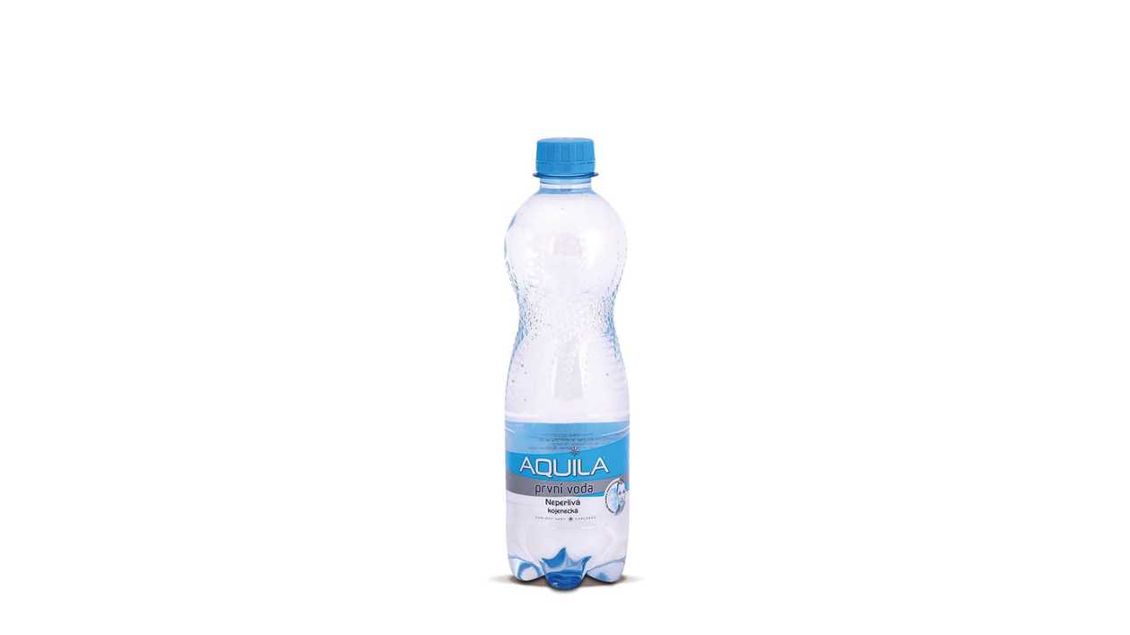 Neperlivá voda Aquila 0,5l