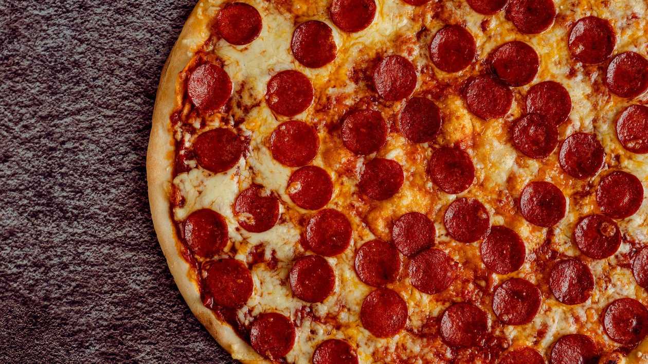 Pepperoni pizza 30cm