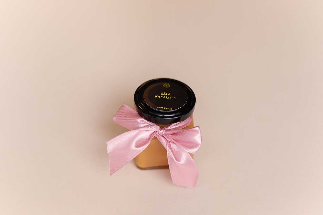 🎁 Salted caramel in a jar