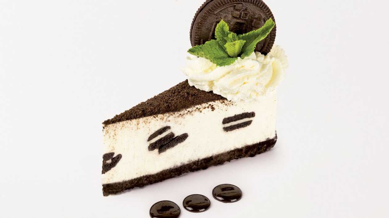 Biezpiena siera kūka ar cepumiem "Oreo"