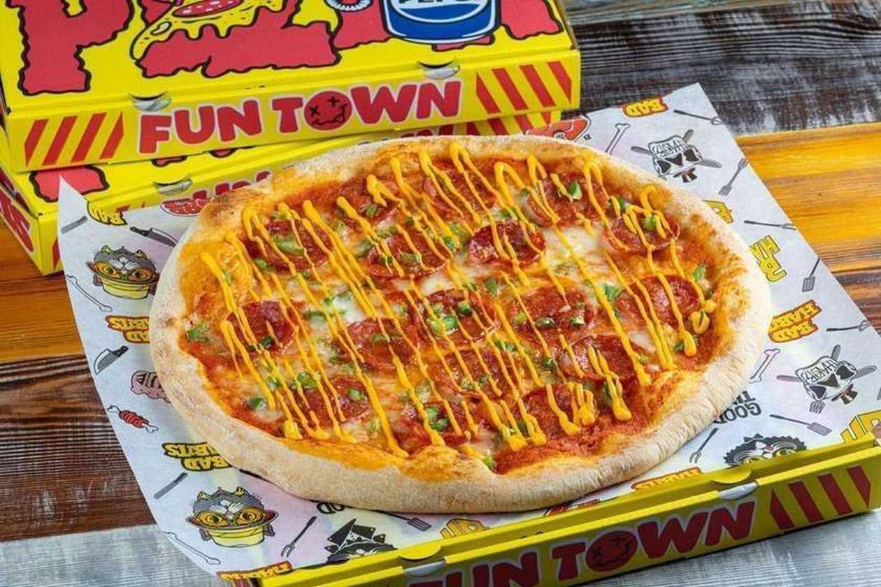 4. HOLY PEPPERONI 30 см