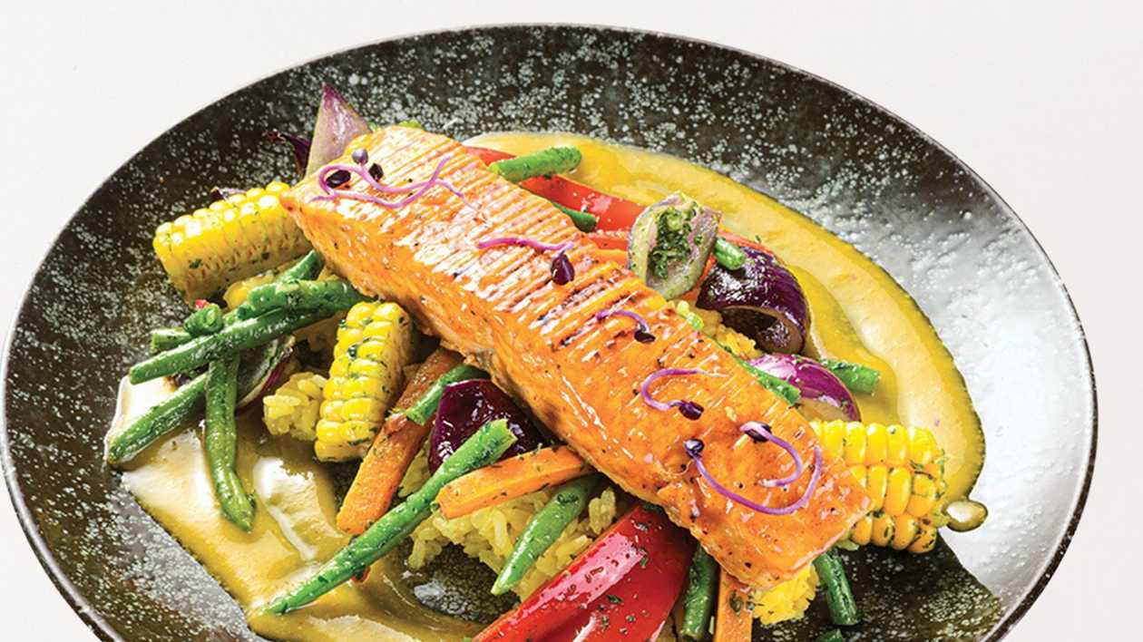 Grilēts lasis mango glazūrā