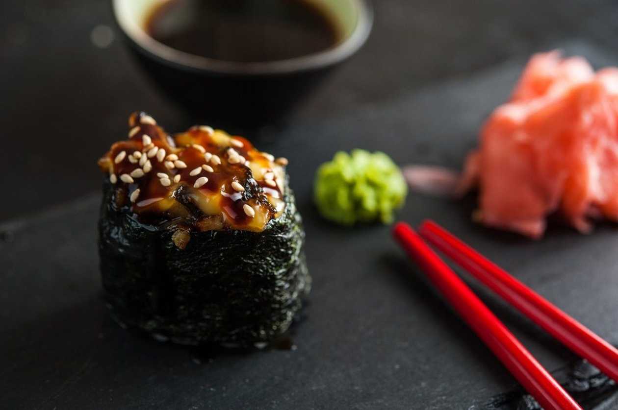 #53 Baked eel gunkan 1pcs
