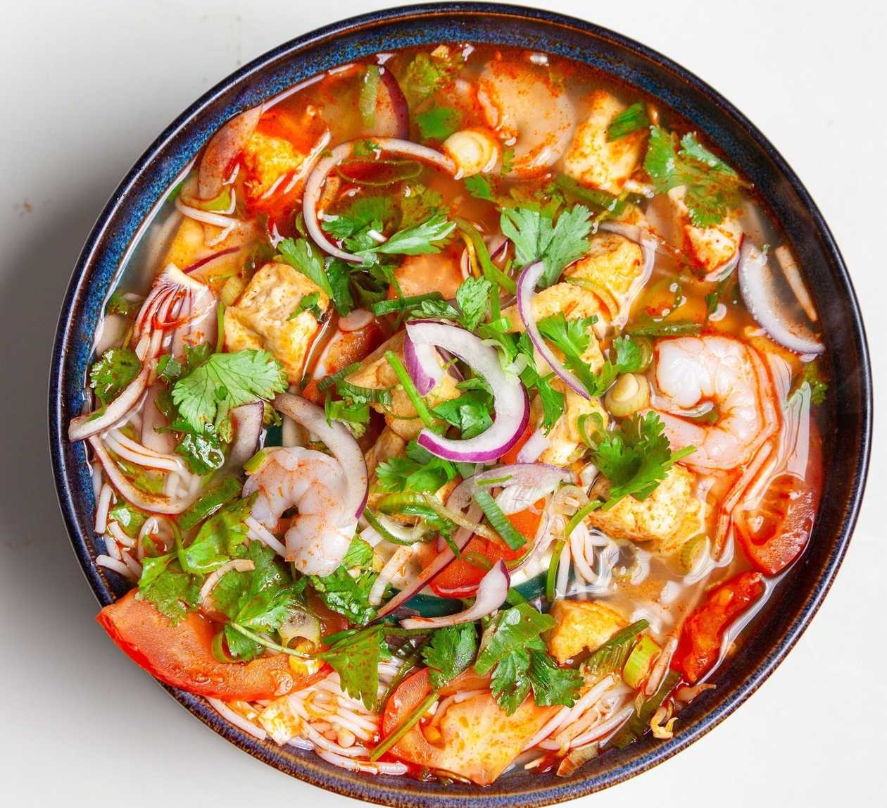 Bun s krevetami a tofu
