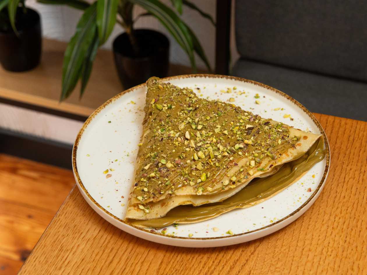 Pancake with Pistachio Cream