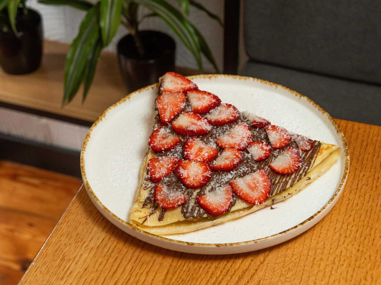 Pancake with Strawberry and Nutella