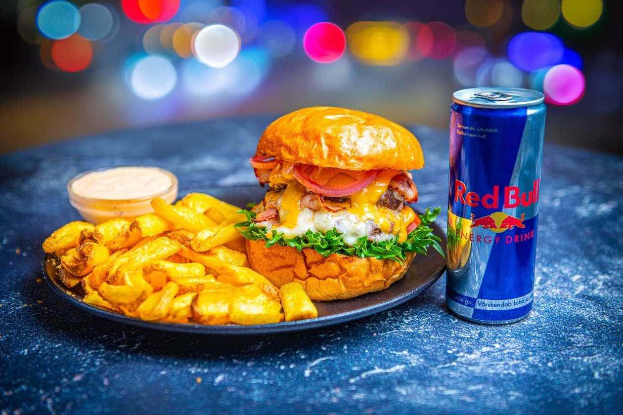 Kahekordne Garage Redbull Kombo.