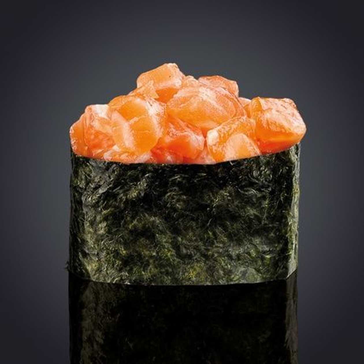 Salmon gunkan