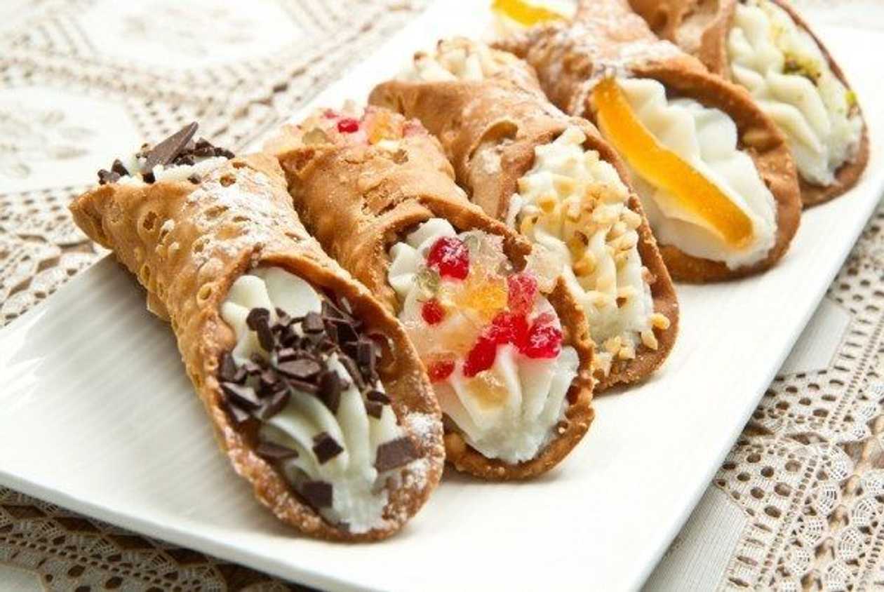 Classic Cannoli