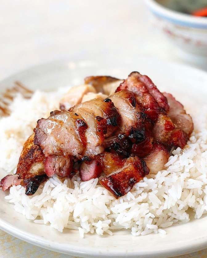 V04 Red Pork with Rice 红烧肉饭