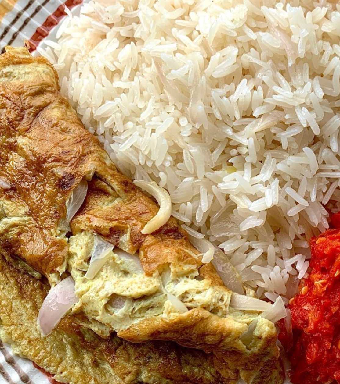Angwamo with Fried Eggs