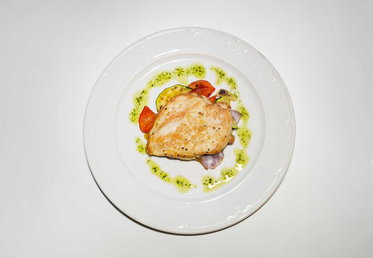 Chicken breast with grilled vegetable and basil pesto