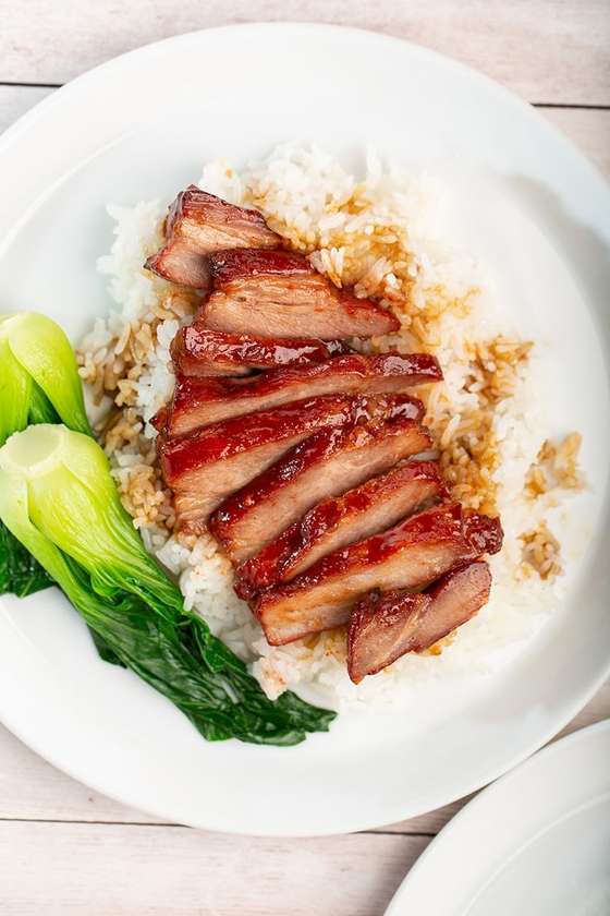 V02 Roasted Pork with Rice 烤猪肉饭