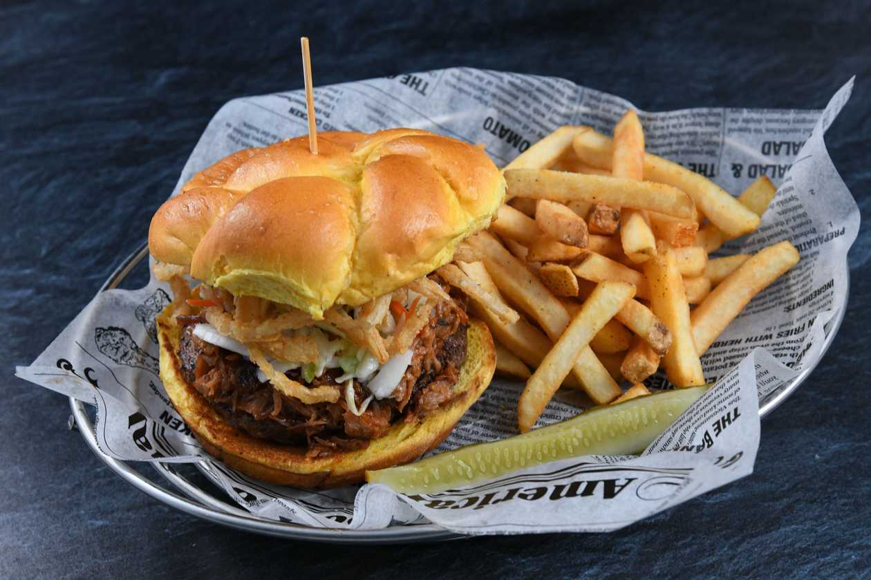 Pulled Pork & Beef Burger